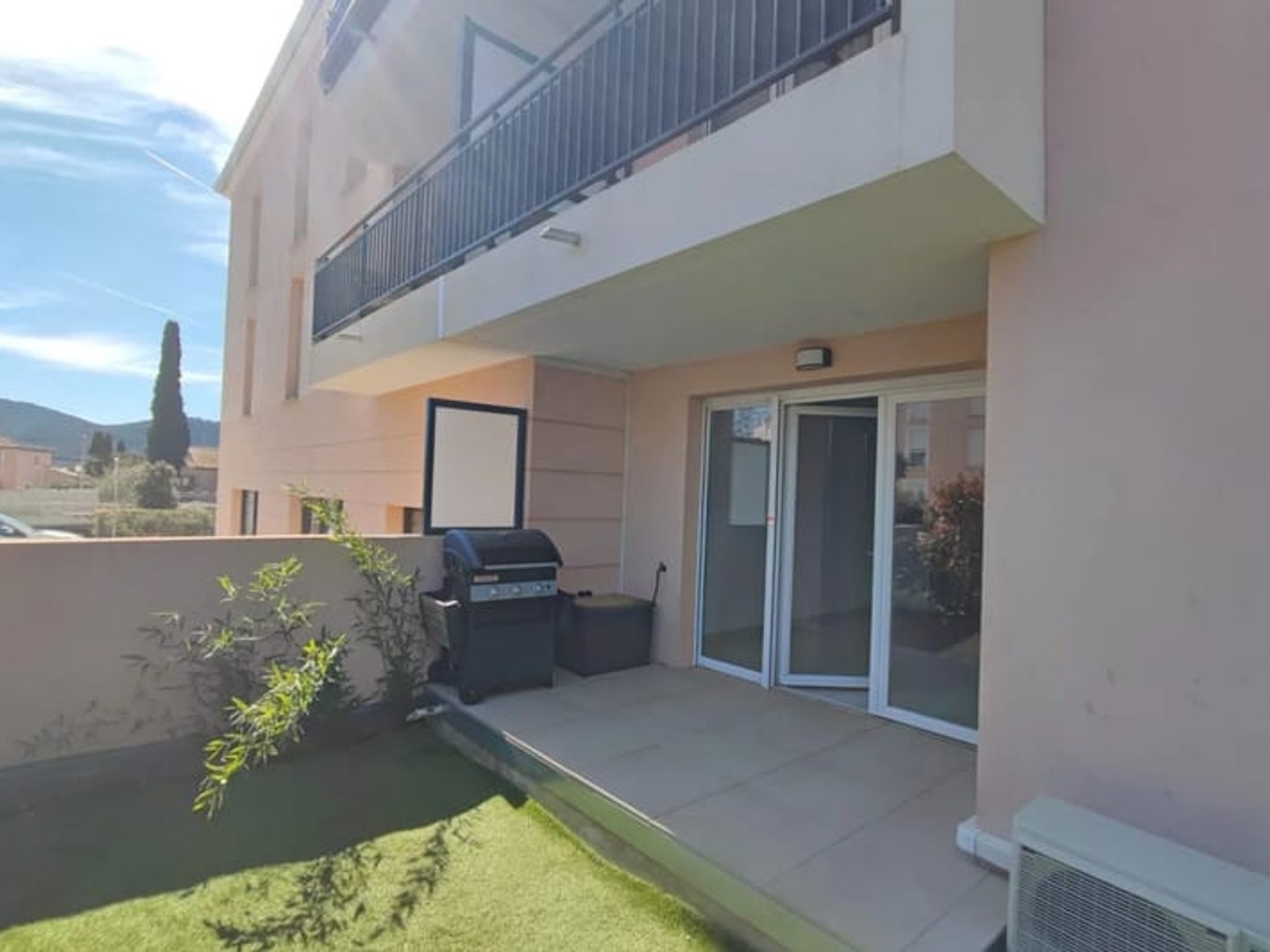 T3 avec terrasse en rez-de-chaussée