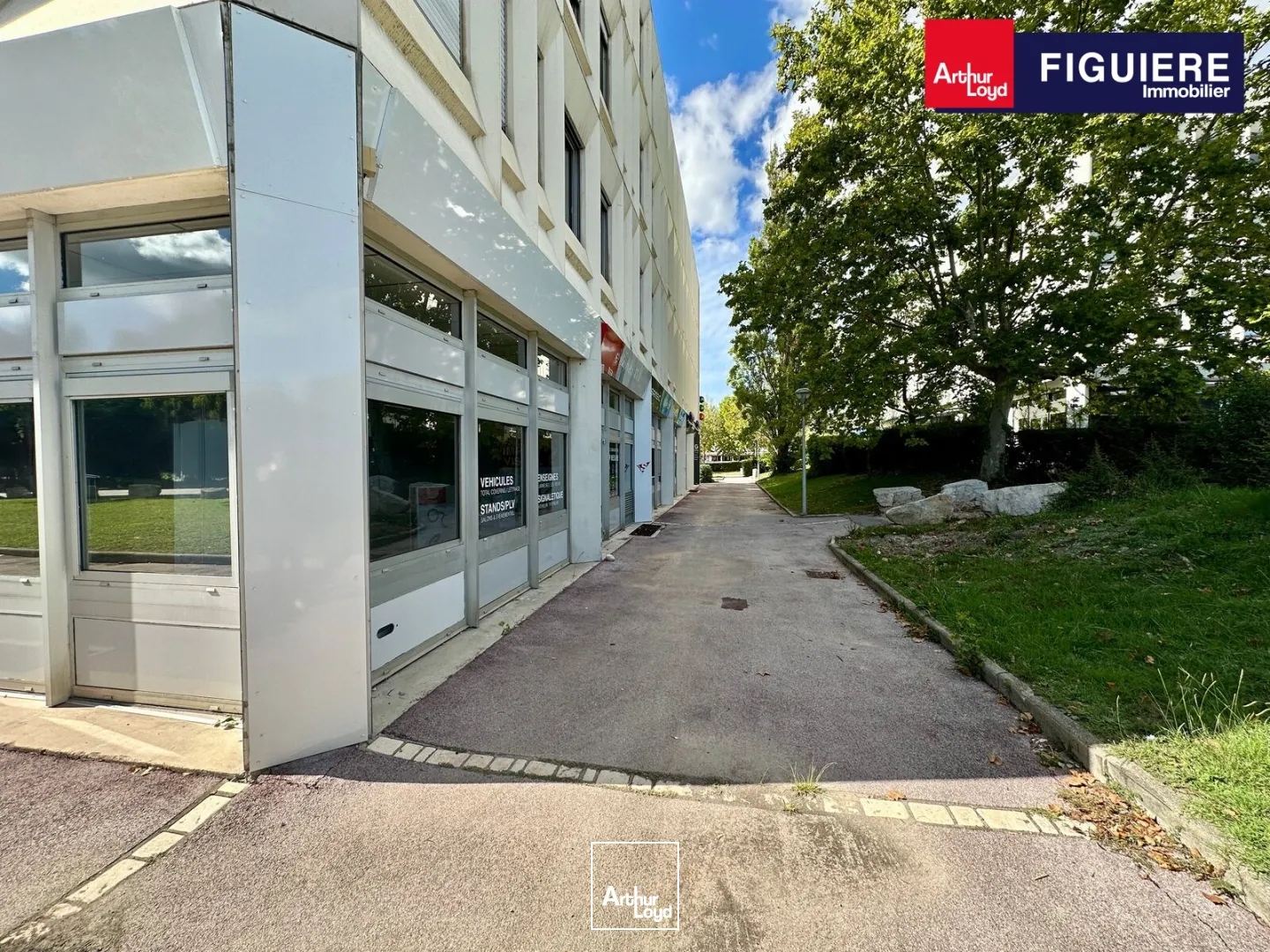 Magasin à vendre - 125m2 - Aix-En-Provence (13290)