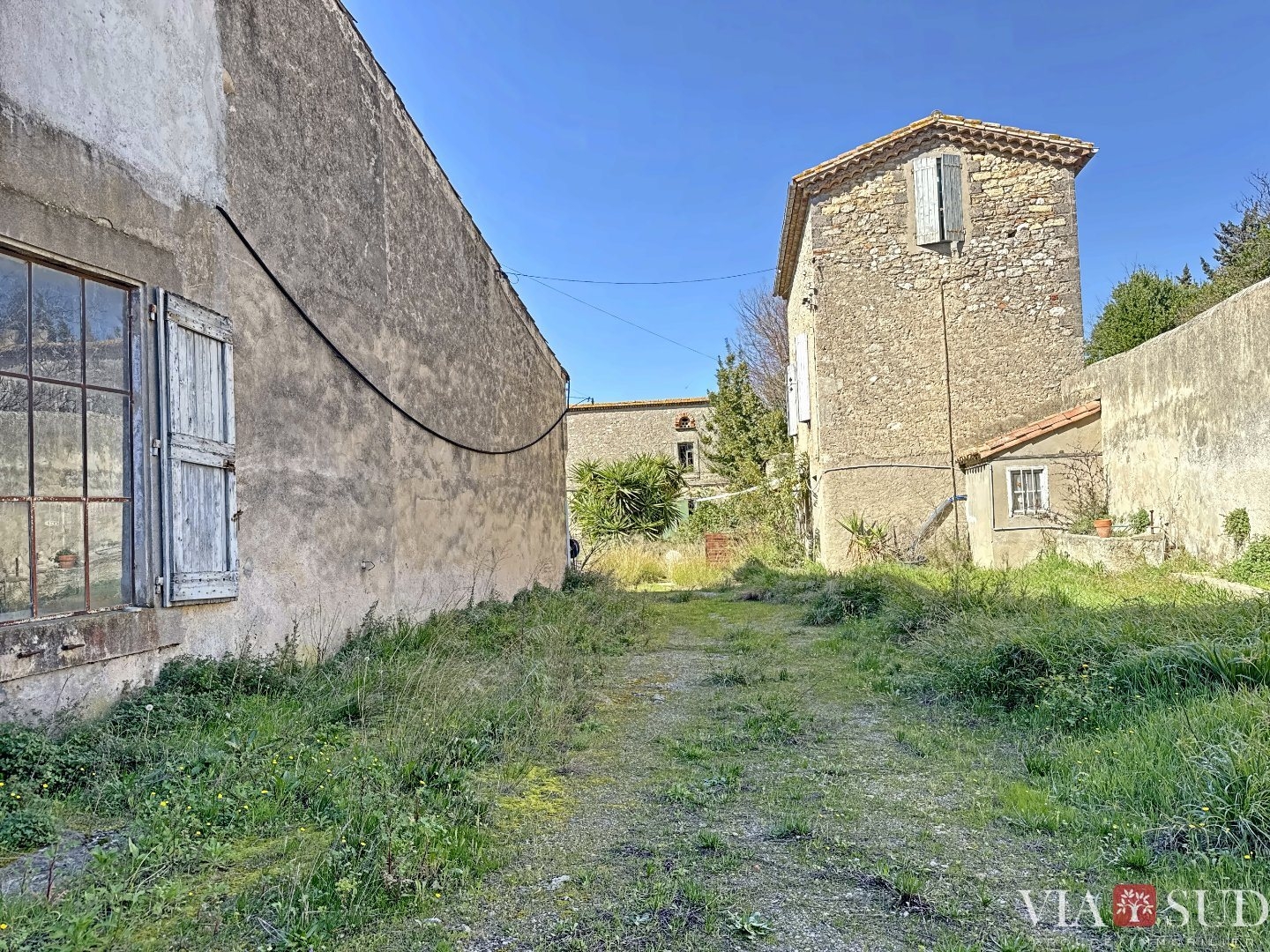 Immeuble à vendre - 8 pièces - 556m2 - Nissan-Lez-Enserune (34440)
