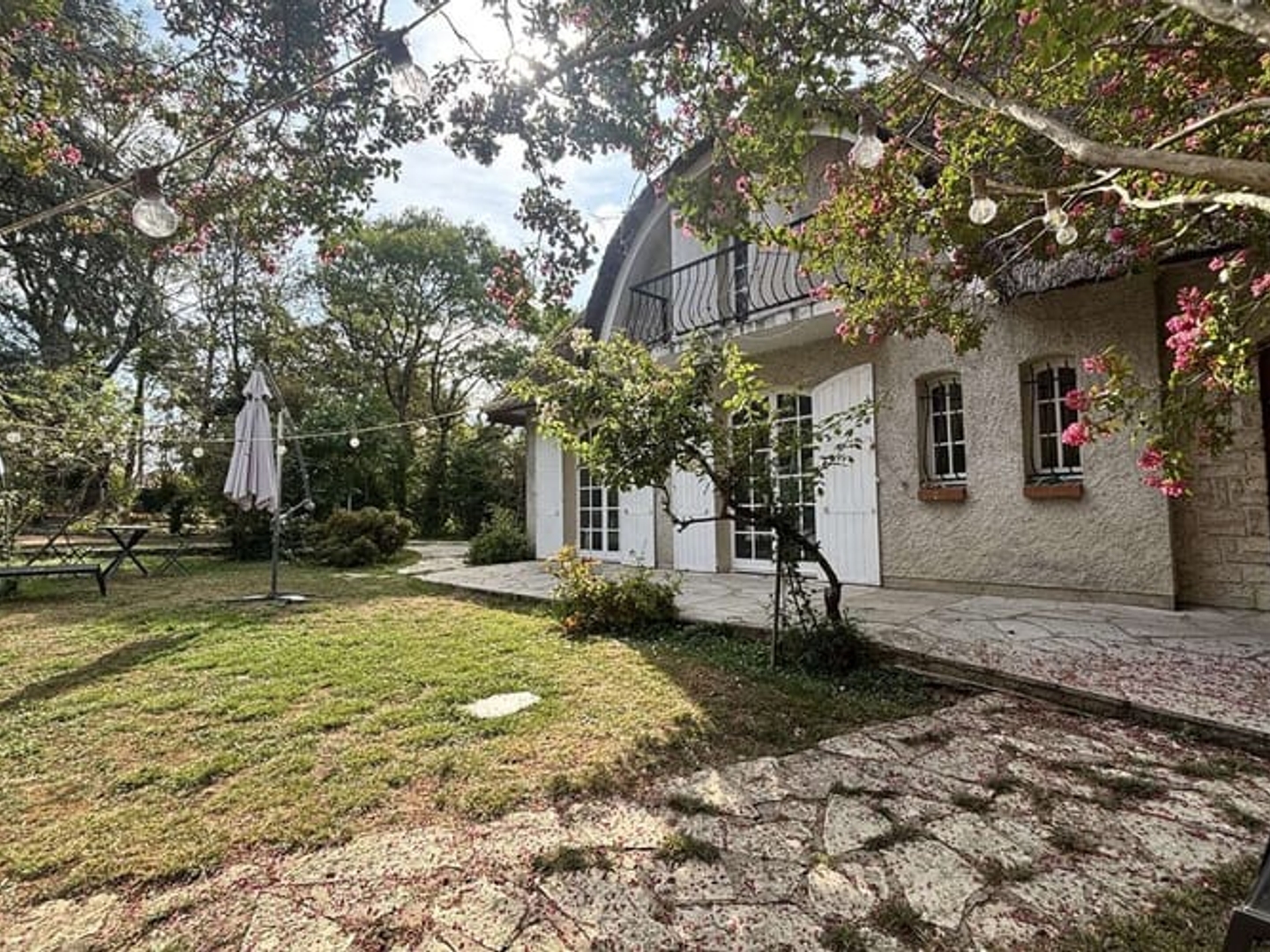Maison 7 pièces 230 m²