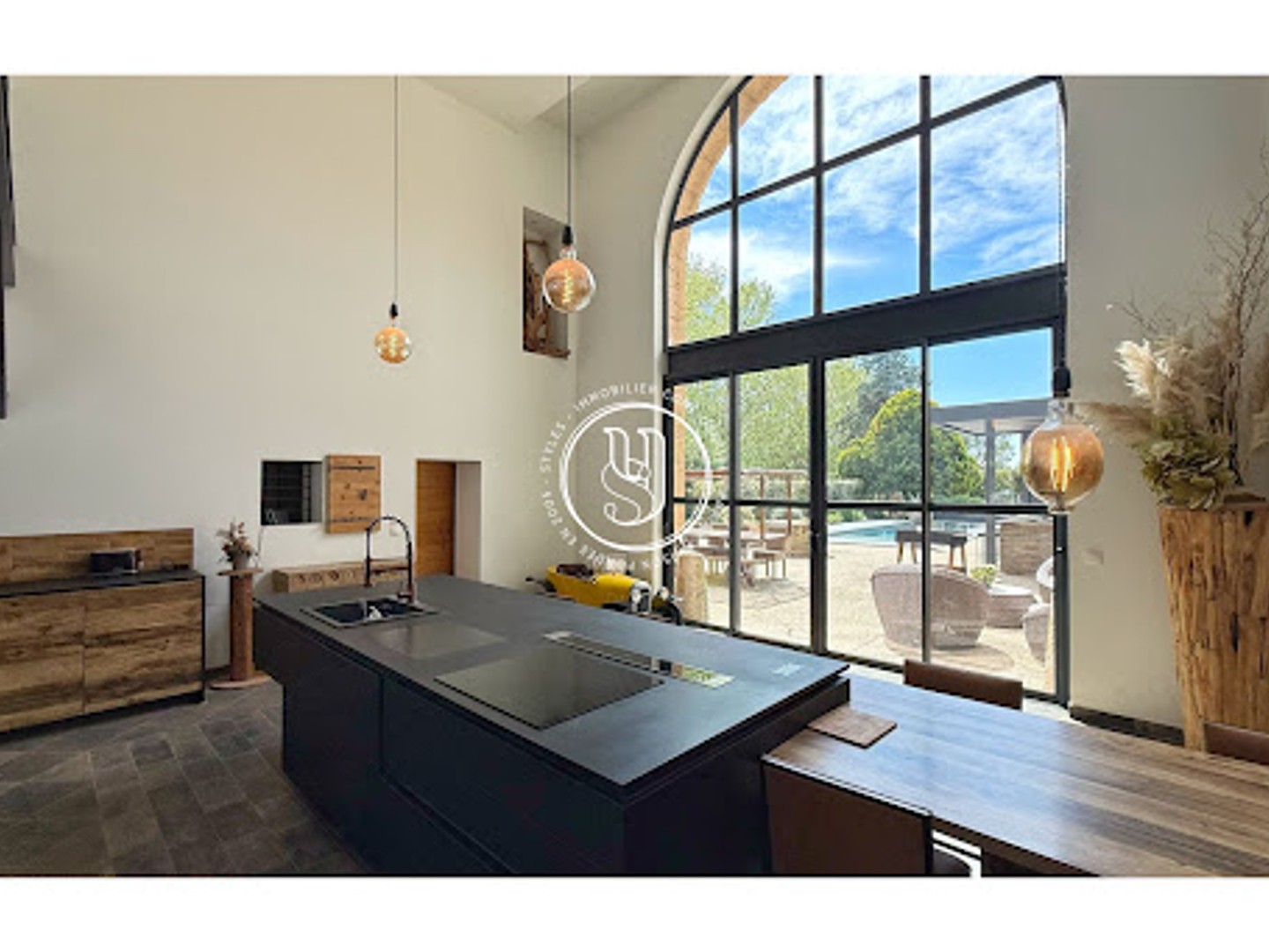 Maison à vendre - 10 pièces - 521m2 - Mouriès (13890)