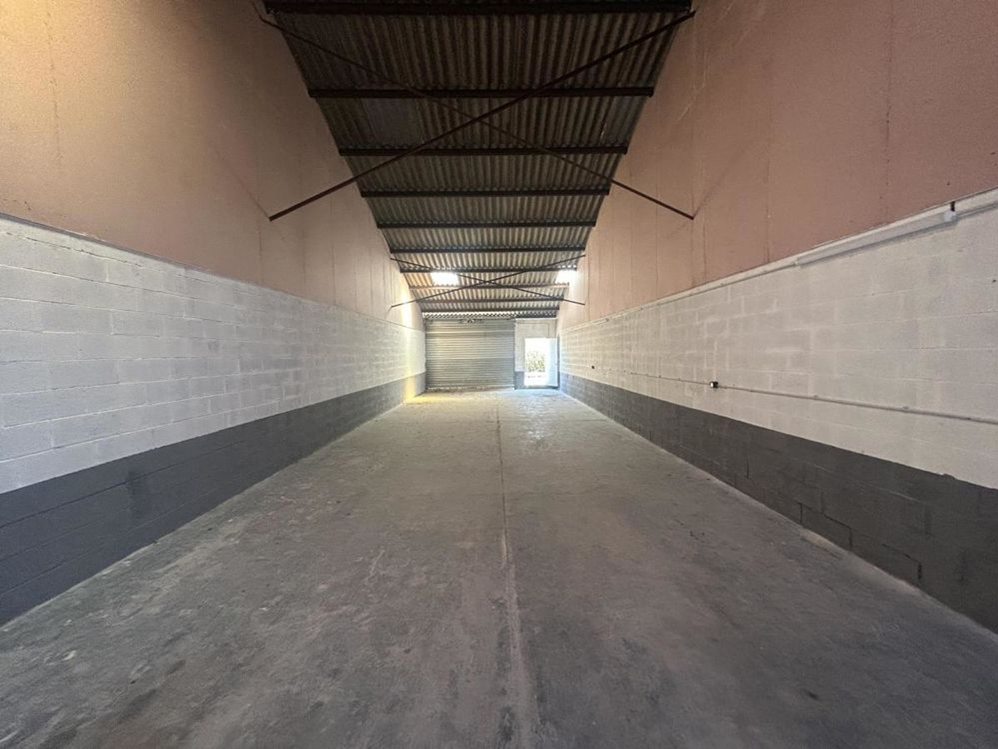 Locaux à vendre - 200m2 - Cambrai (59400)