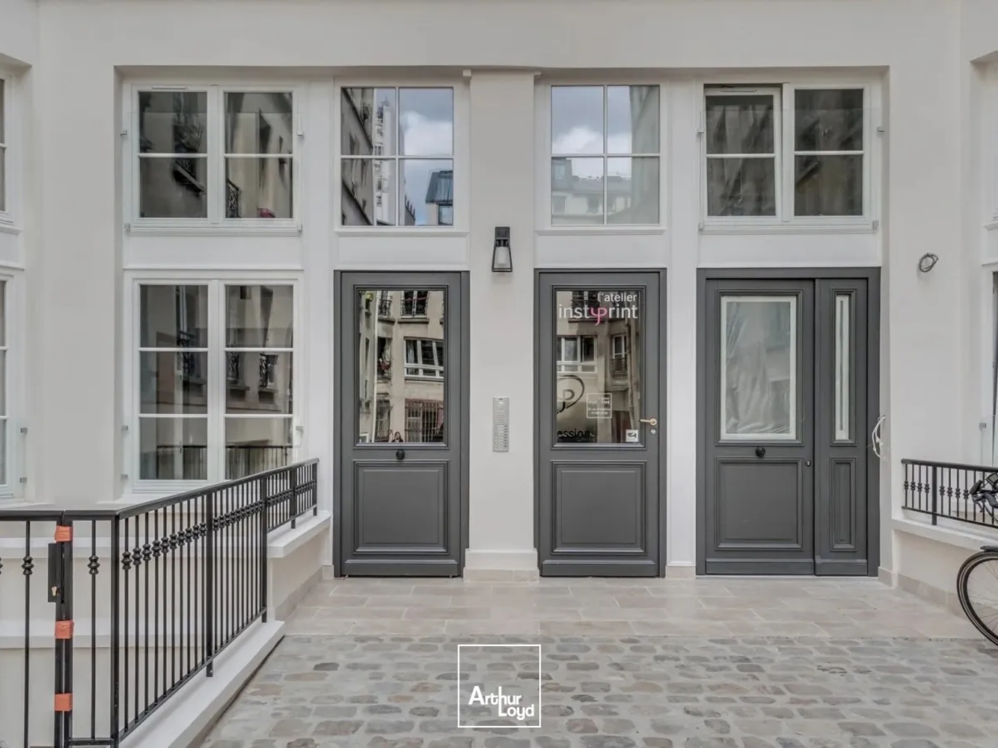 Bureaux opérés Paris 10 : Solution clé en main accès multimodal
