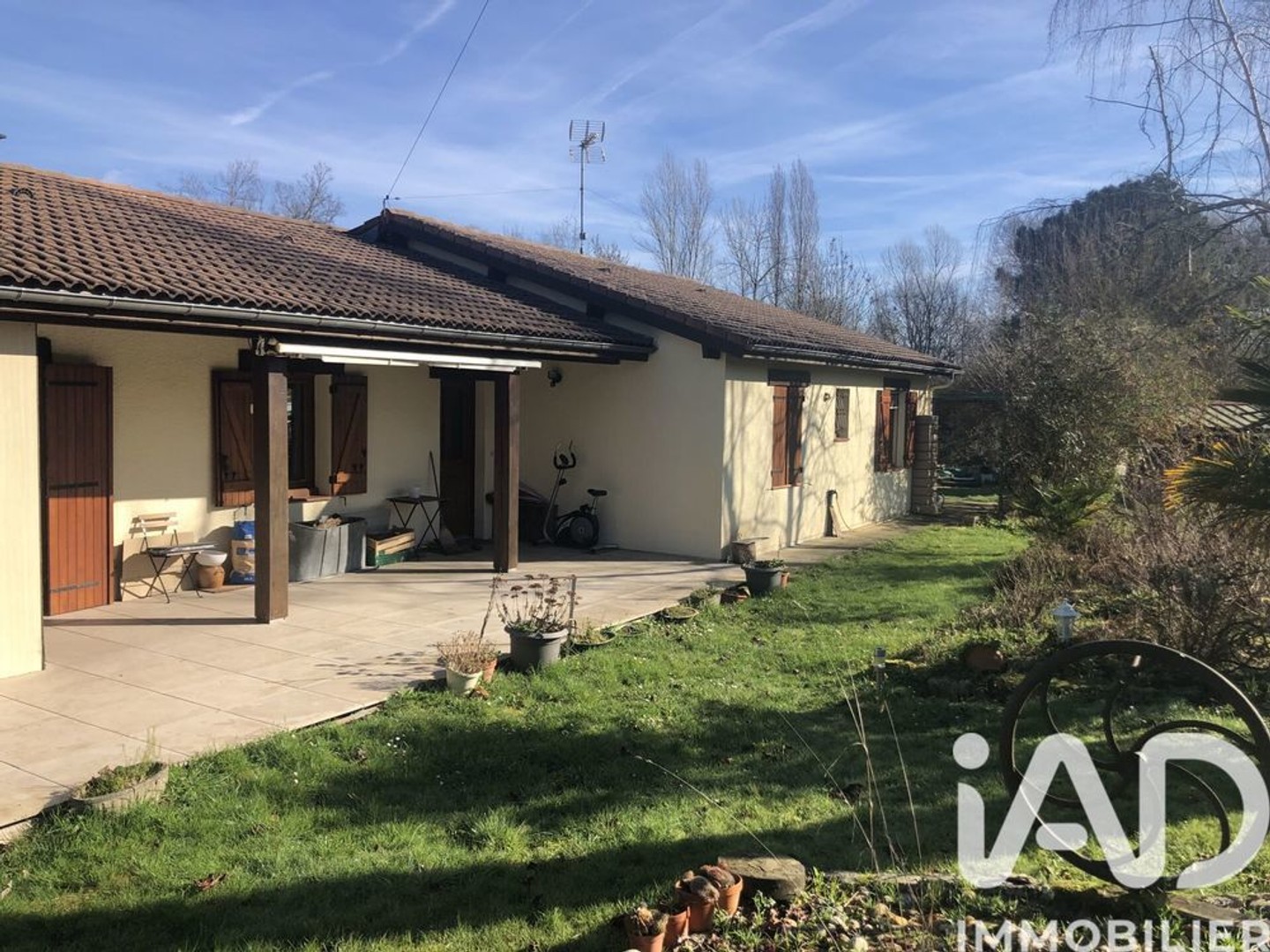 Maison à vendre - 5 pièces - 145m2 - Saint-Martin-De-Laye (33910)
