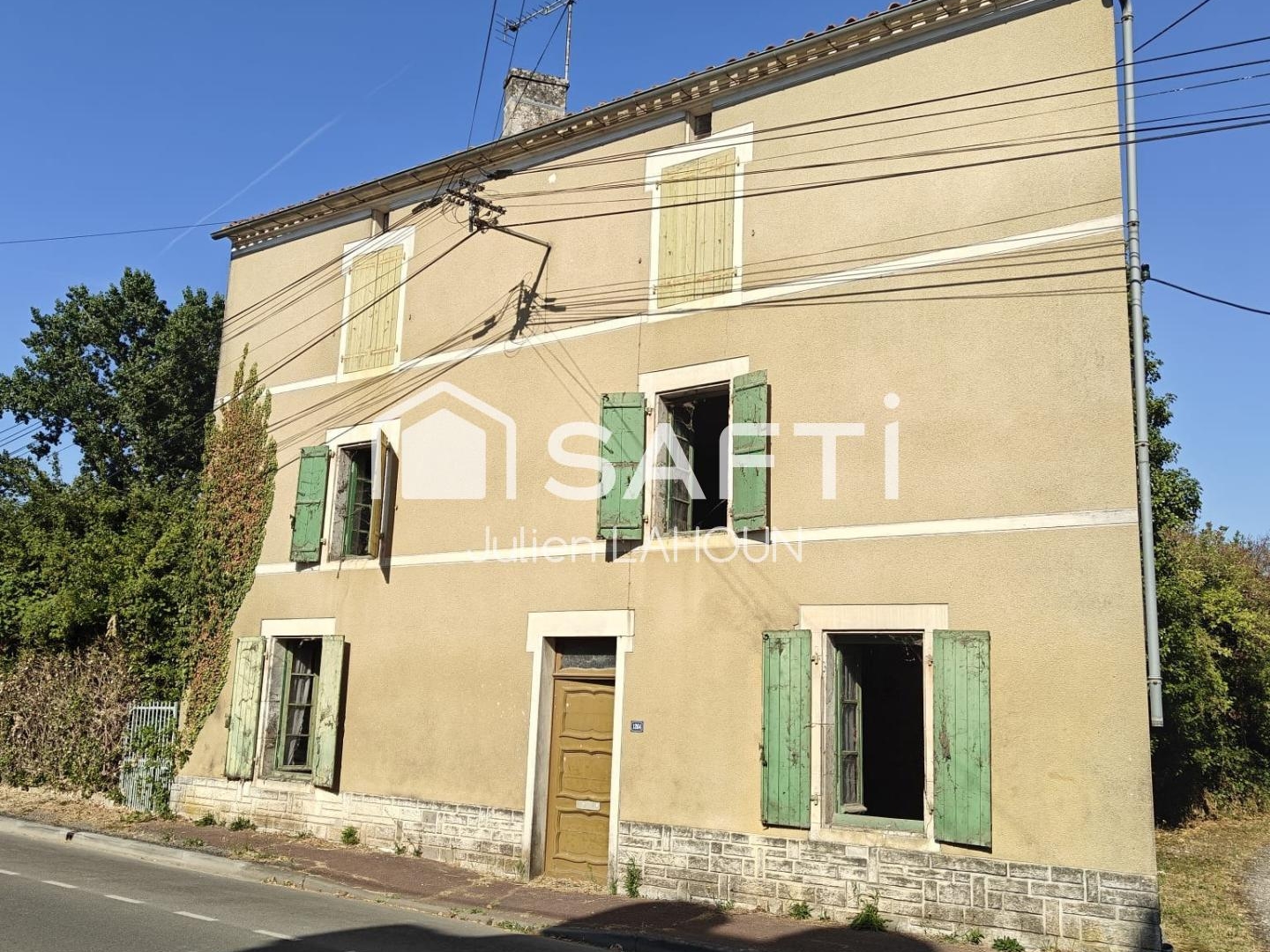 Maison à rénover avec terrain