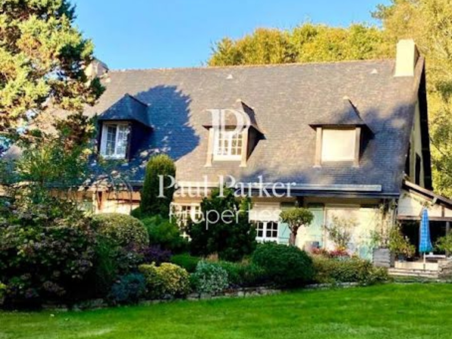 Maison 8 pièces 228 m²
