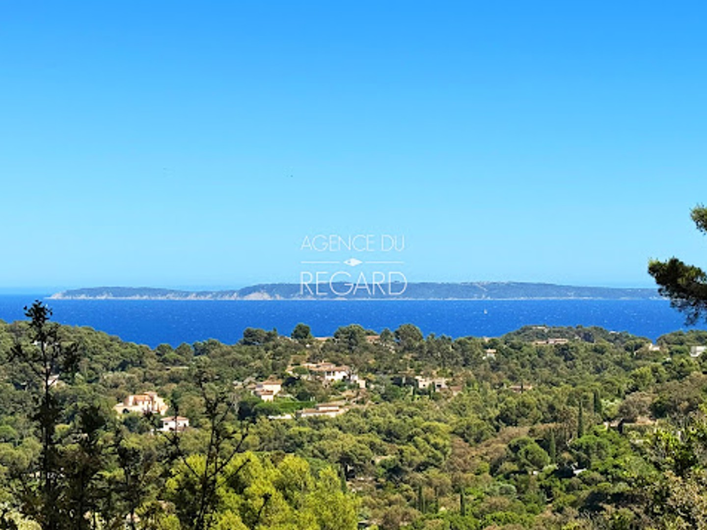 Terrain 651 m²