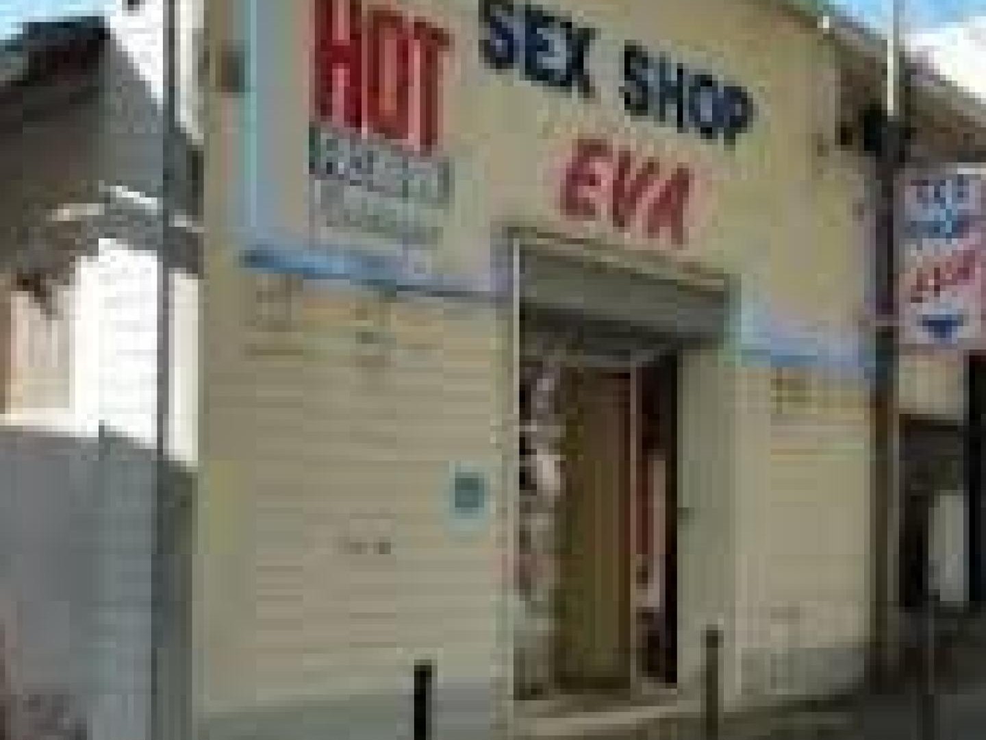 Local commercial, belle surface.