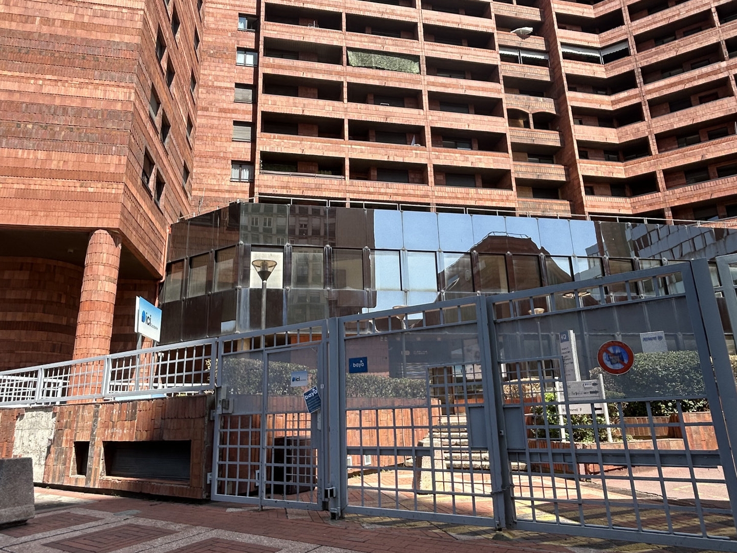 31000 - Toulouse - Emplacement de parking dans résidence séc