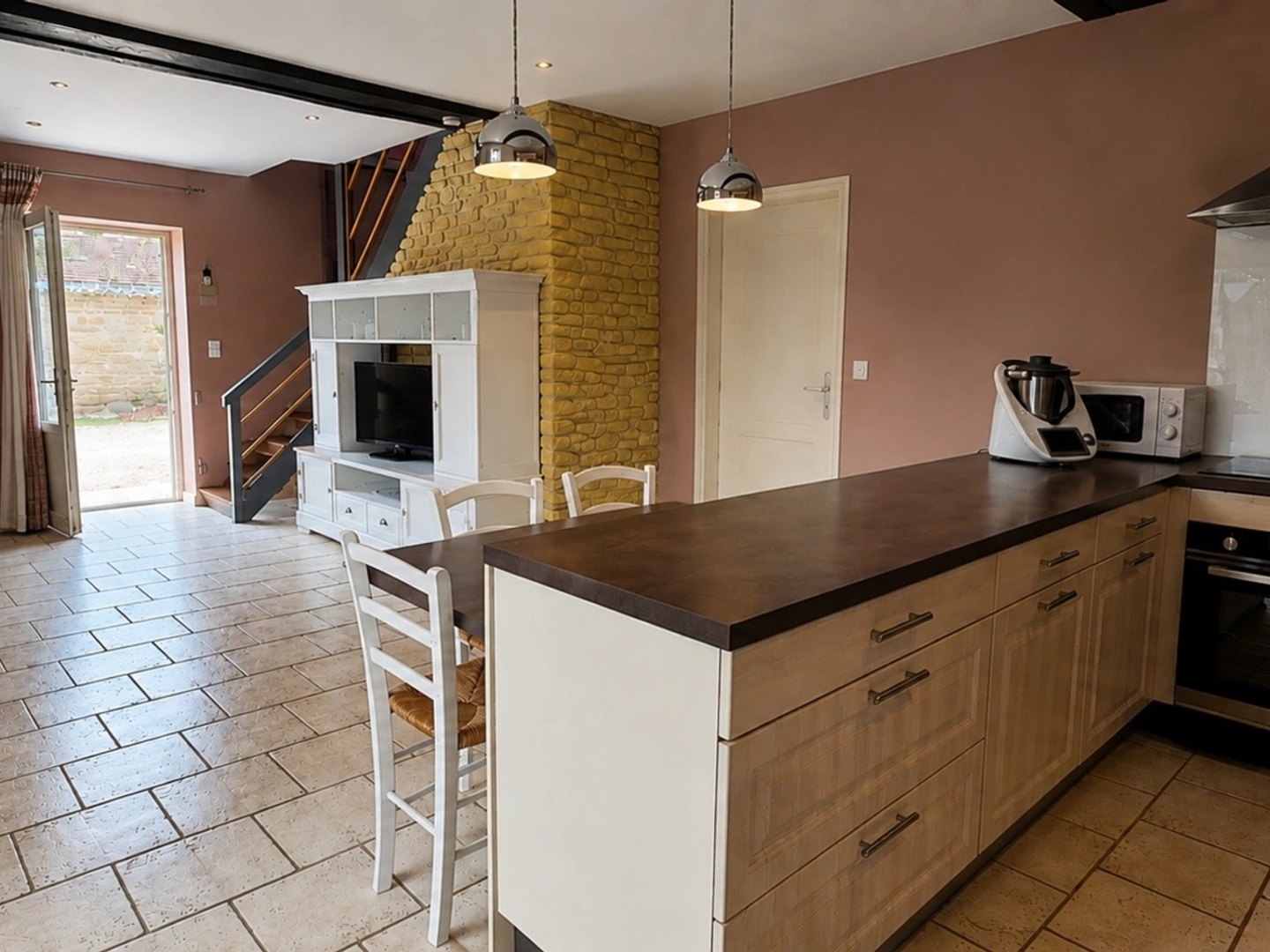 Maison à vendre - 5 pièces - 180m2 - Mouthier-En-Bresse (71270)