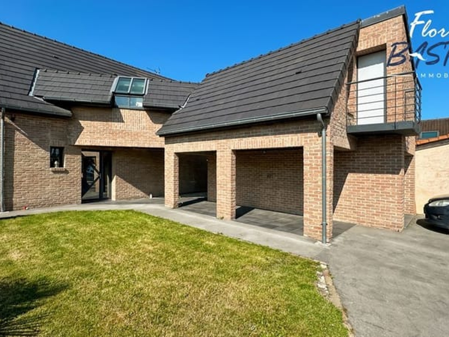 Maison à vendre - 7 pièces - 172m2 - Petite-Forêt (59494)
