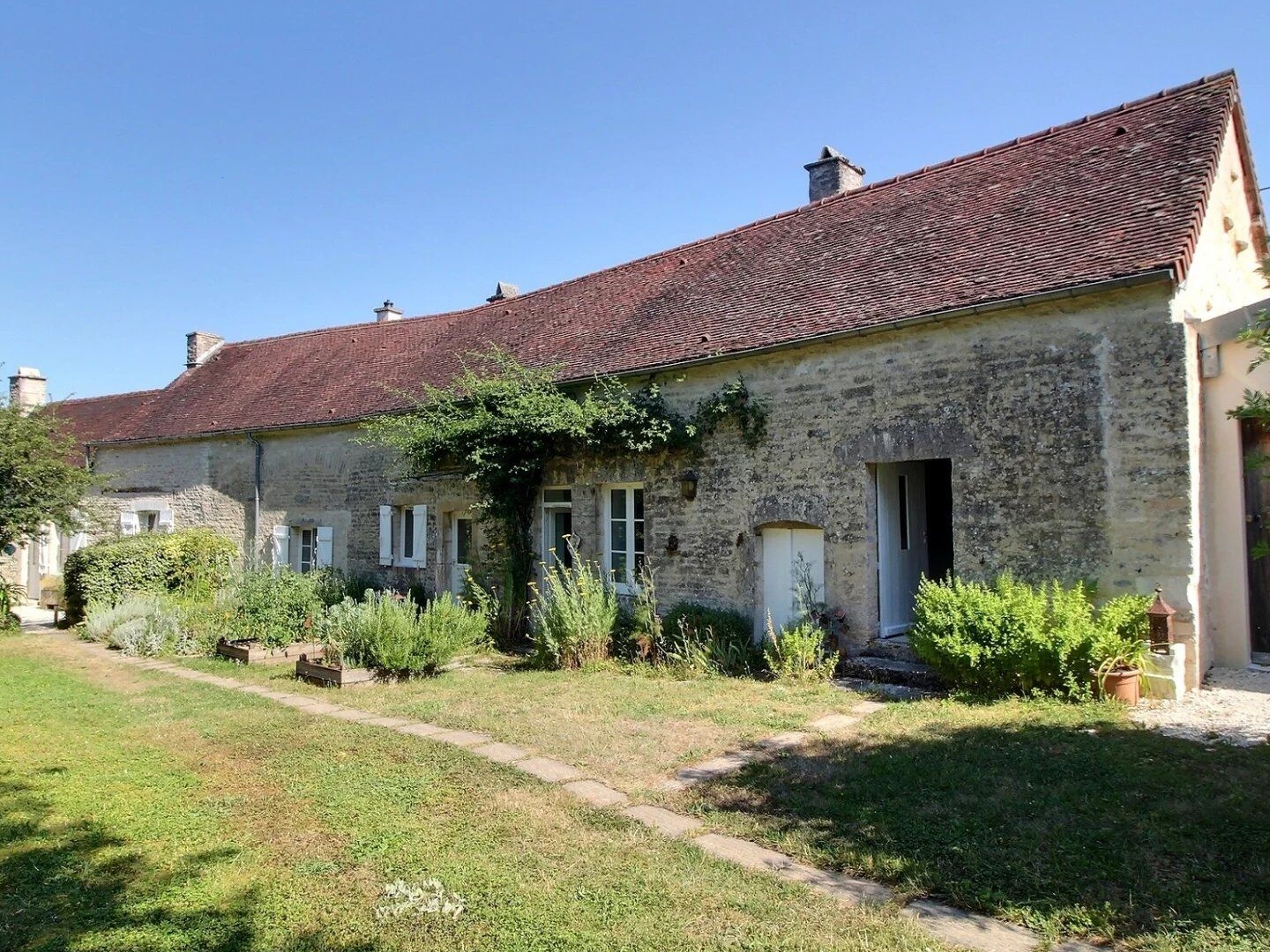 Maison à vendre - 350m2 - Arthonnay (89740)