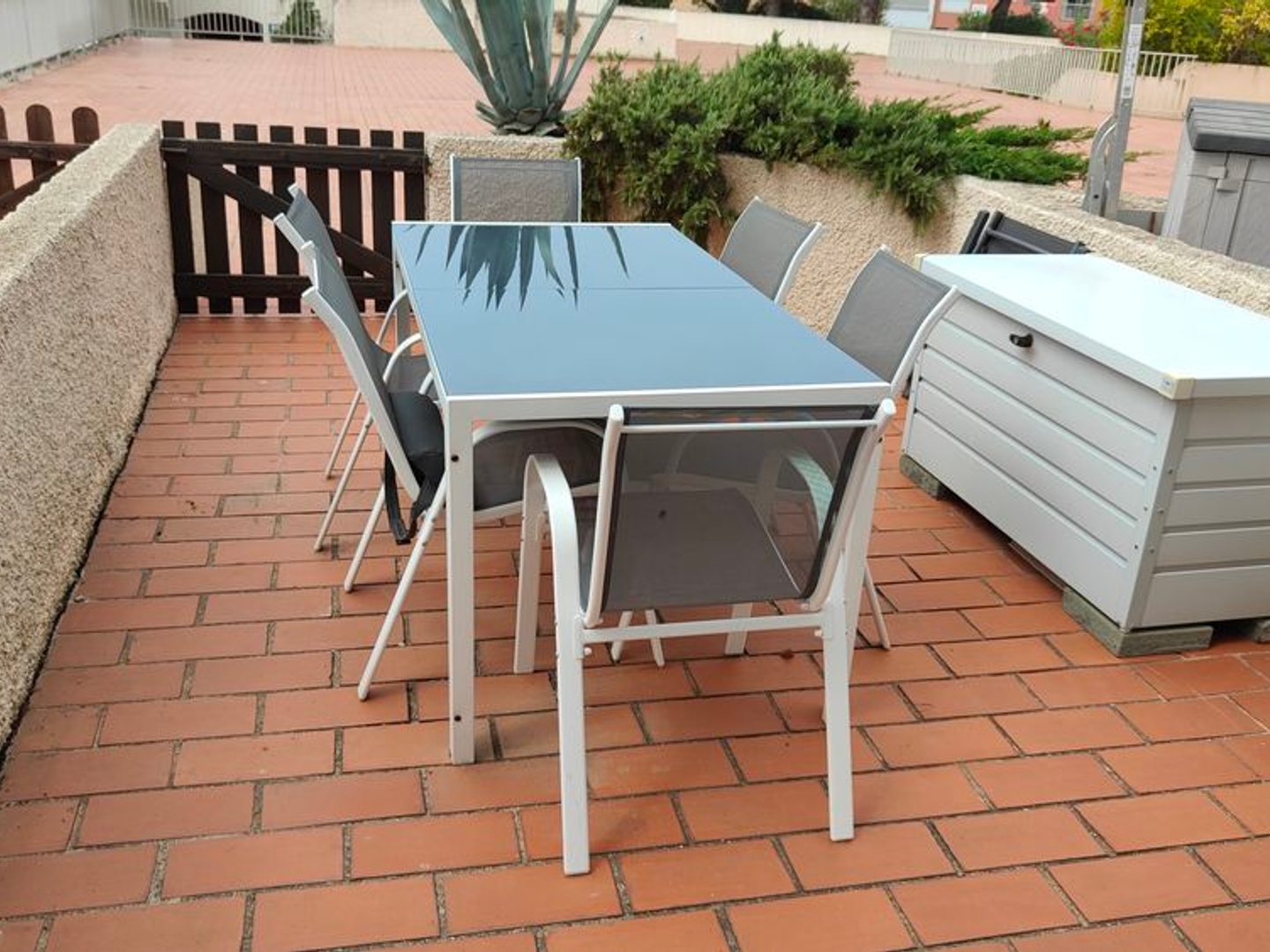 LE CAP D'AGDE: Studio rénové avec terrasse sur le PORT, Rez de jardin