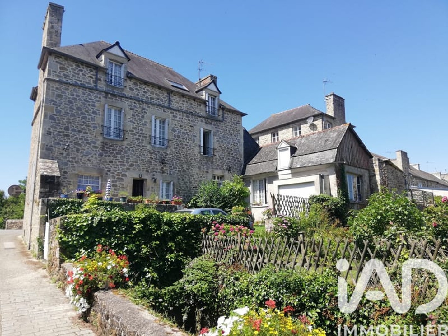 Maison 11 pièces 234 m²