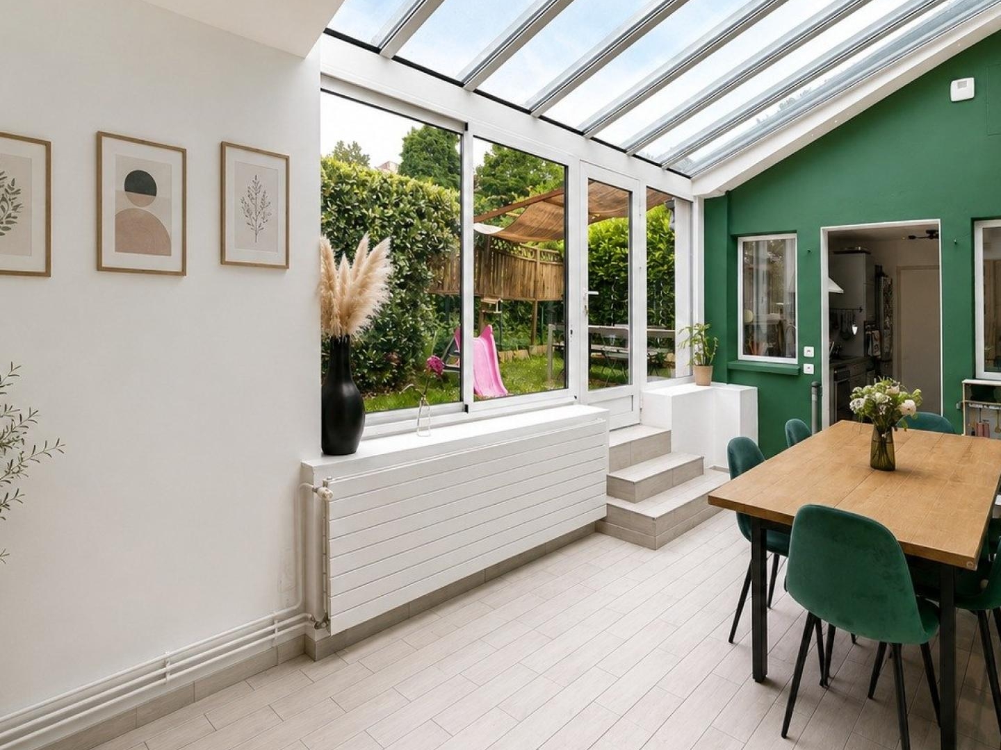 Maison de ville atypique - Quartier Montchapet - 110 m² Carrez - Jardins - Garage