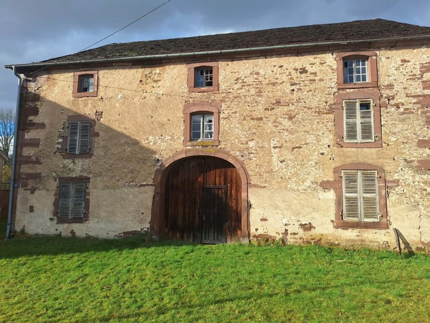 Maison 4 pièces 350 m²