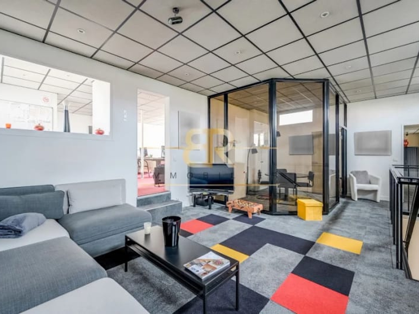 Bureaux 1 pièce 114 m²