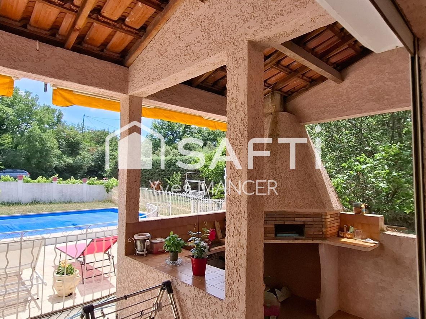 Maison à vendre - 7 pièces - 156m2 - Rians (83560)