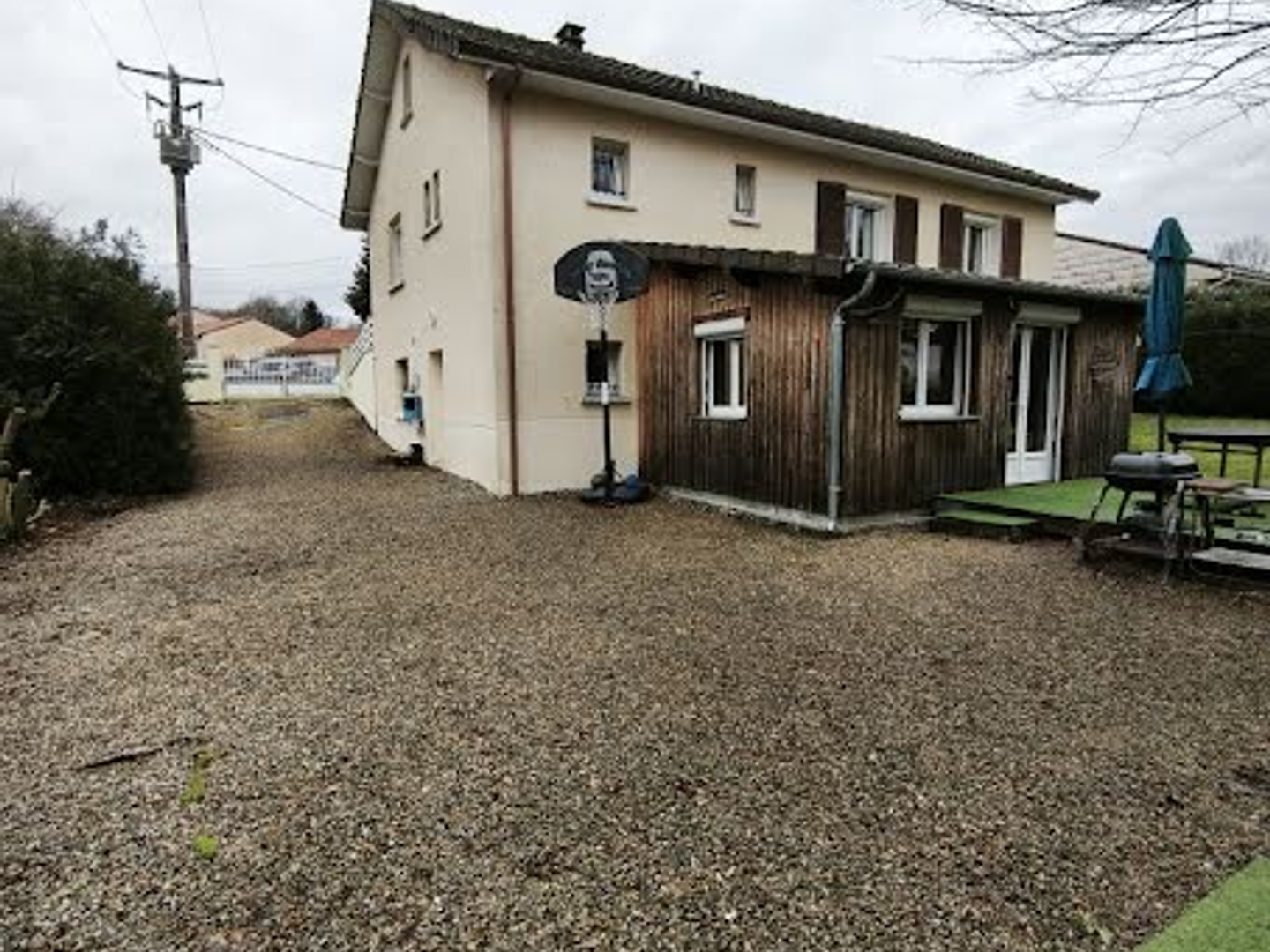 Appartement à vendre - 5 pièces - 156m2 - La Meyze (87800)