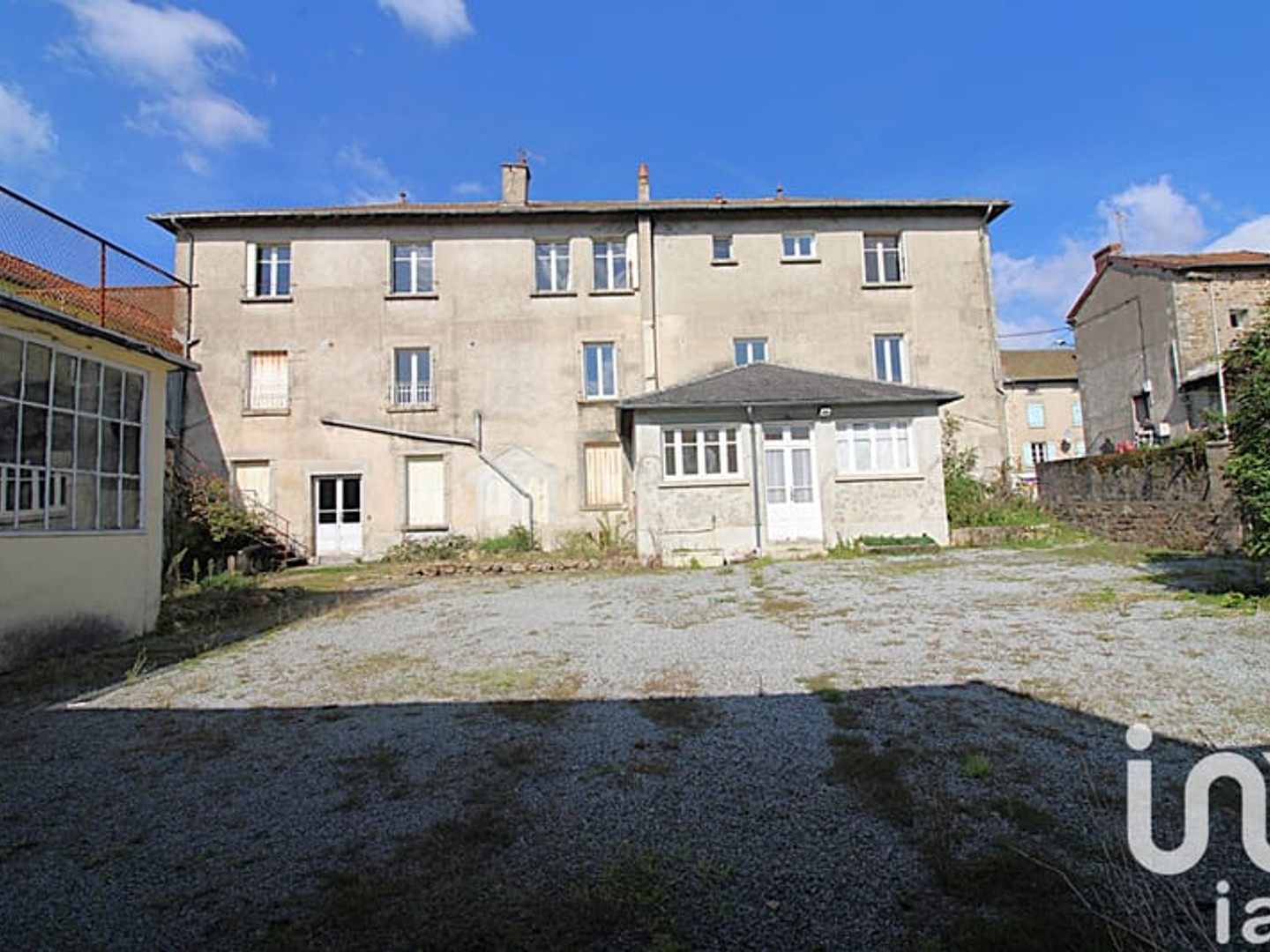 Maison avec appartements 660 m²
