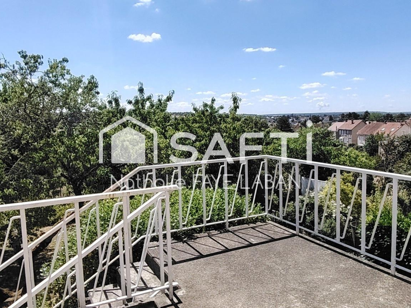 Maison à vendre - 4 pièces - 102m2 - Châtellerault (86100)