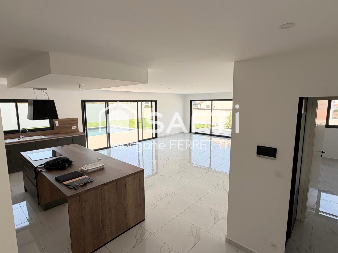 Maison à vendre - 5 pièces - 149m2 - Narbonne (11100)
