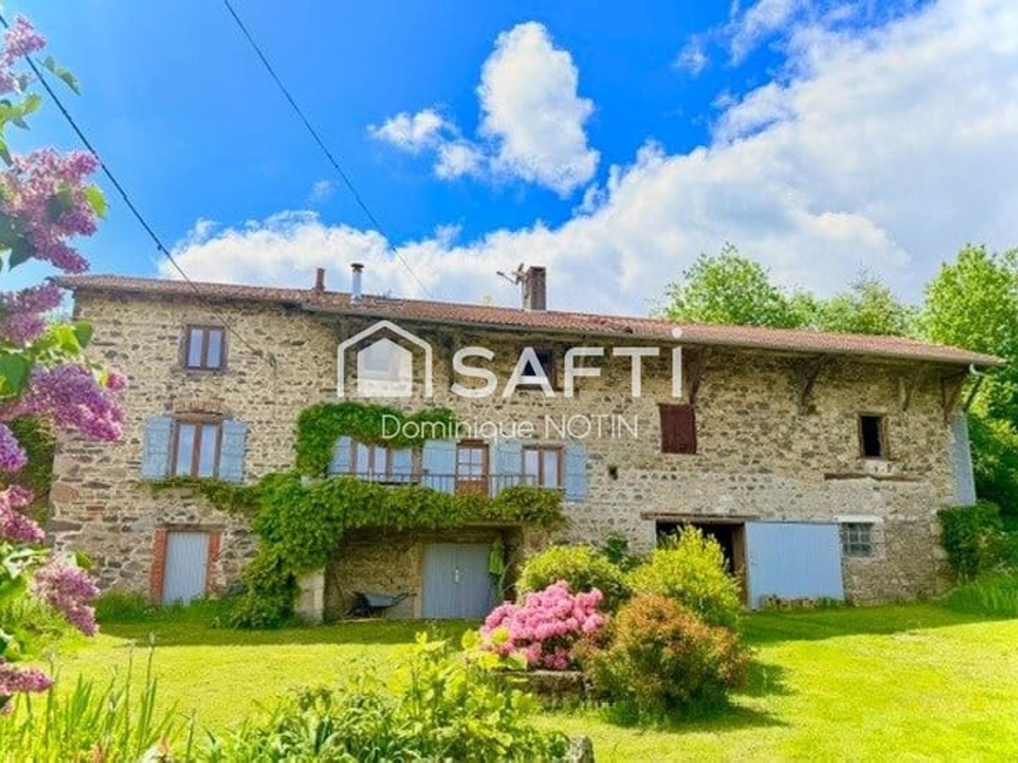 Maison de 142 m² avec grange et dépendances