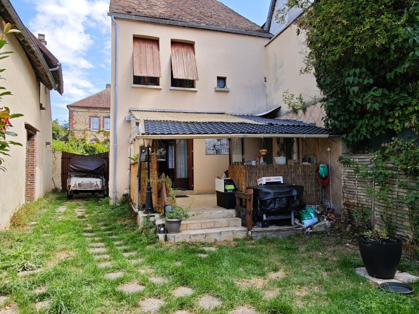 Maison ancienne F4/5 au calme,