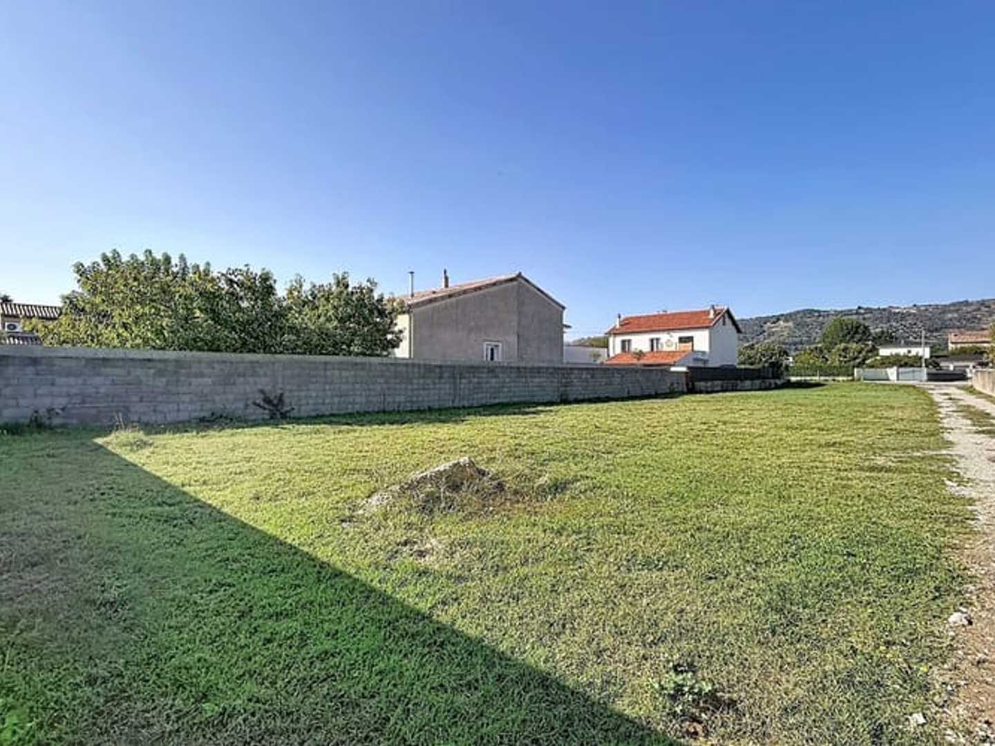 Terrain à vendre - 1066m2 - Tournon-Sur-Rhône (07300)