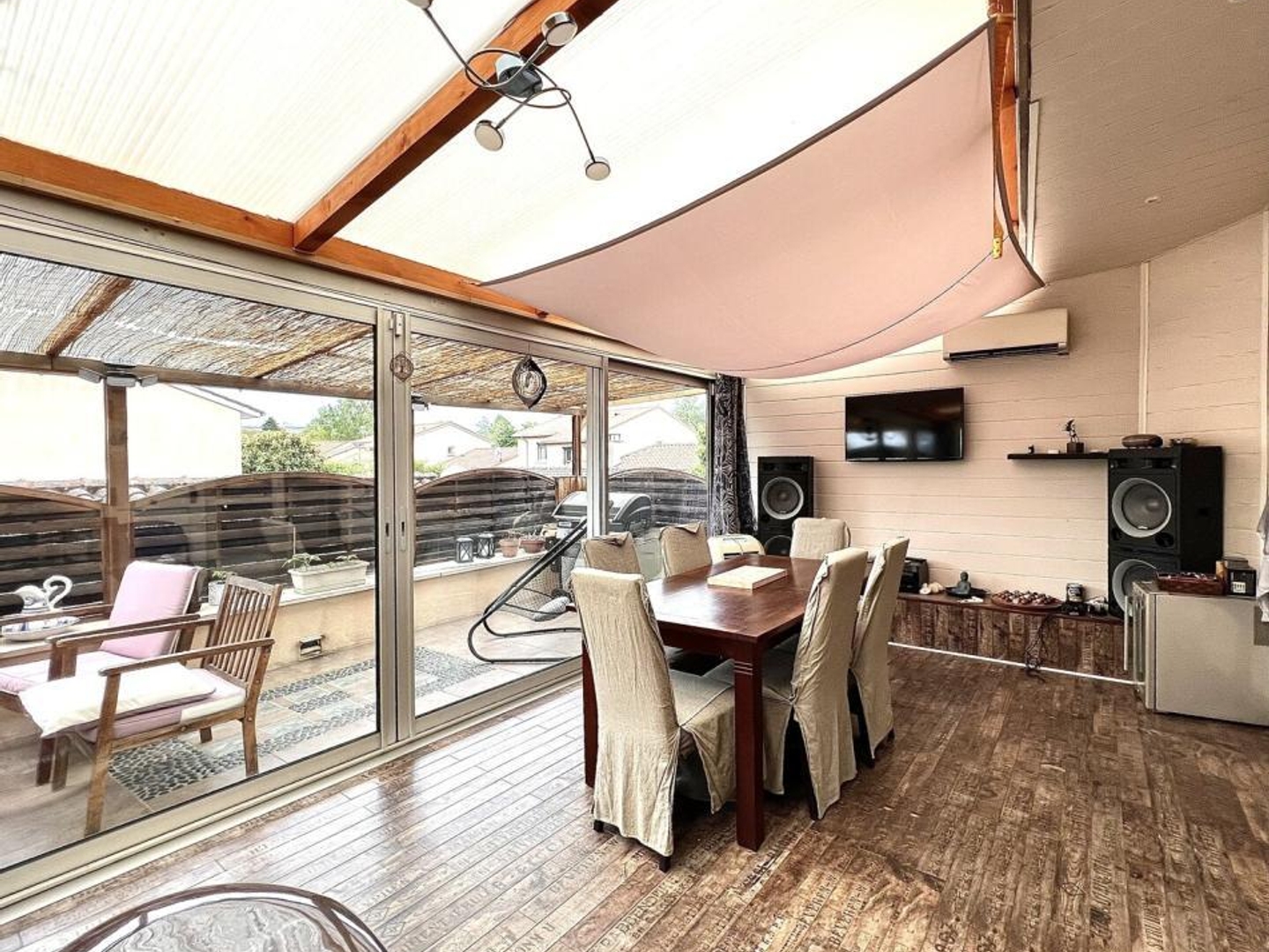 Maison à vendre - 4 pièces - 145m2 - Mâcon (71000)