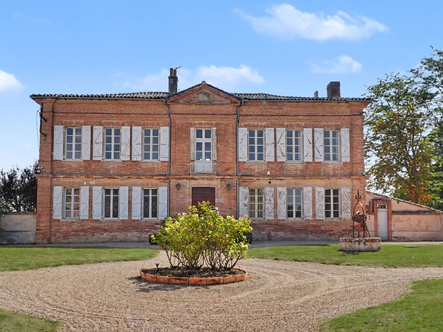 UNE DEMEURE D'EXCEPTION AU COEUR DU LAURAGAIS