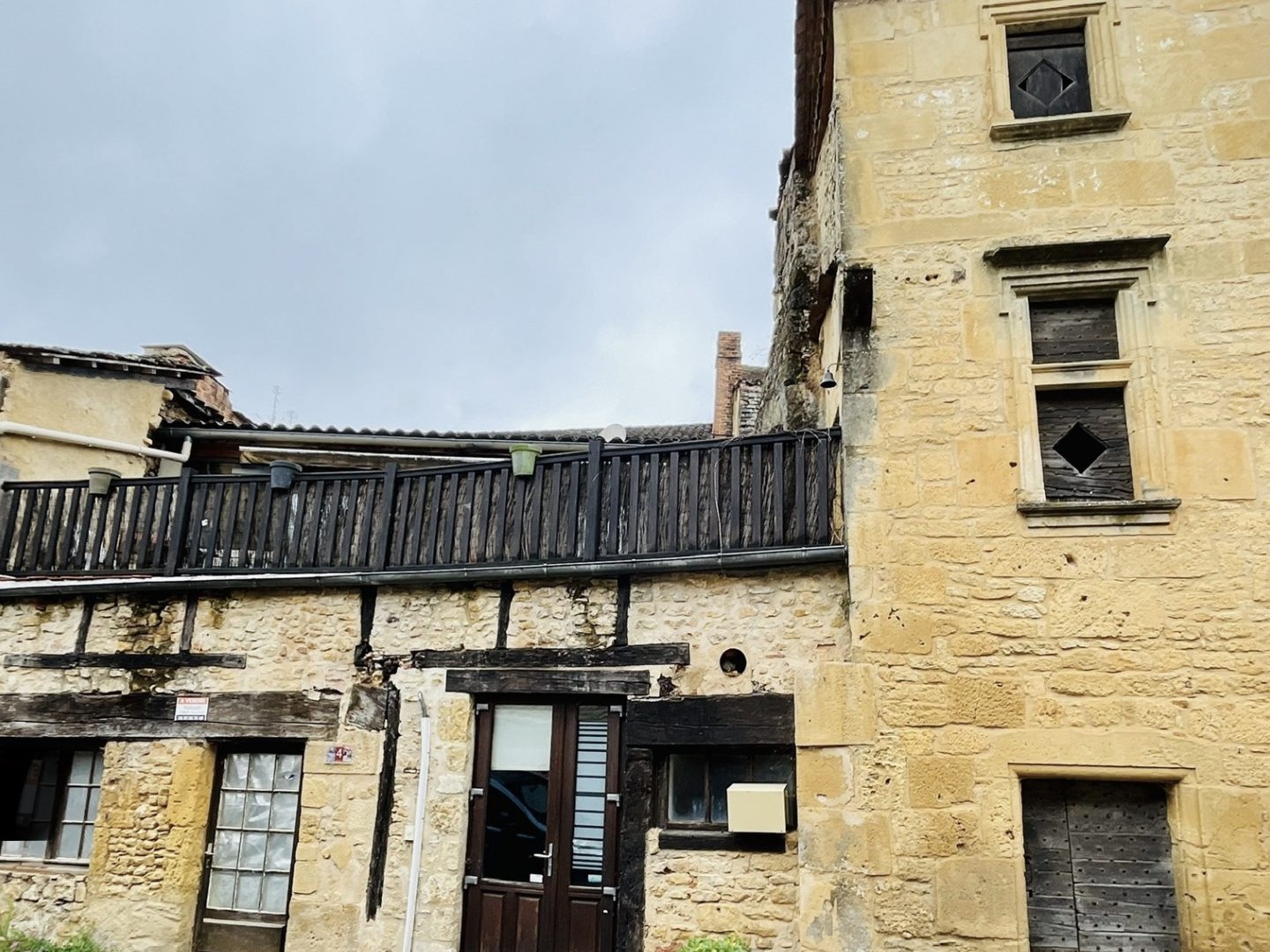 Maison 18 pièces 261 m²