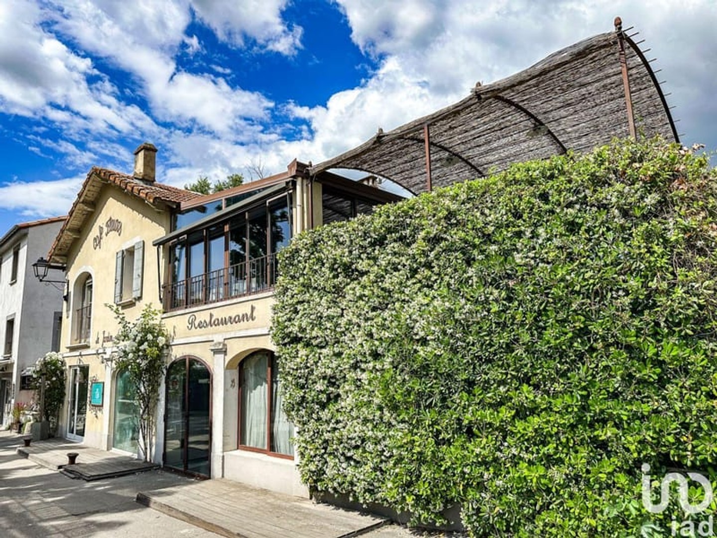 Immeuble à vendre - 125m2 - L'isle-Sur-La-Sorgue (84800)