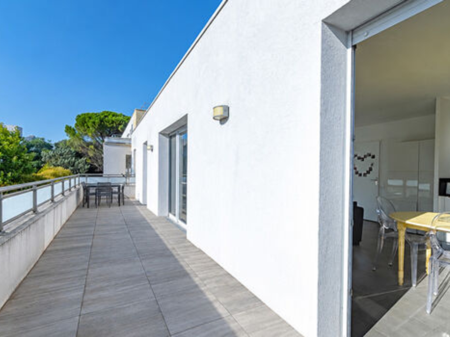 Appartement à vendre - 4 pièces - 85m2 - Marseille 11e (13011)
