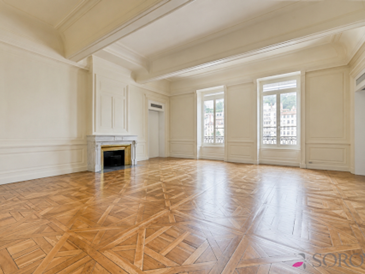 Appartement 5 pièces 215 m²