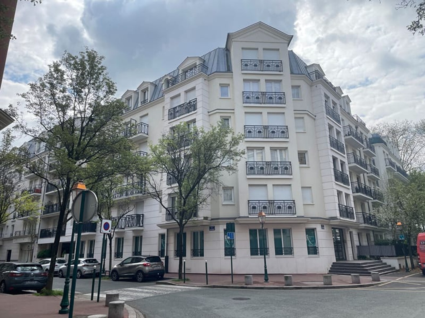 Immeuble commercial 148 m²