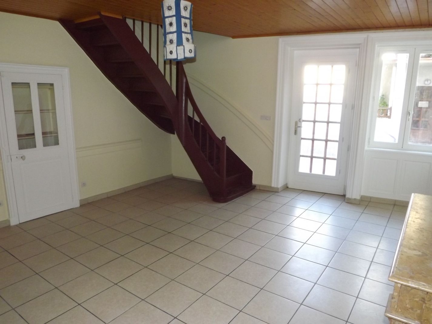 Immeuble à vendre - 1 pièce - 165m2 - Chalamont (01320)