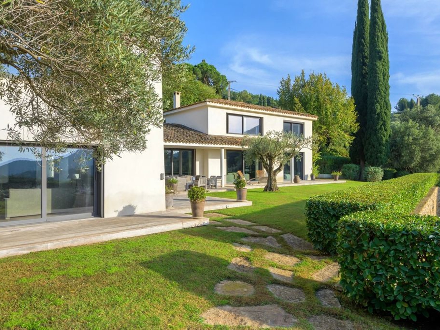Maison à vendre - 10 pièces - 386m2 - La Cadière-D'azur (83740)