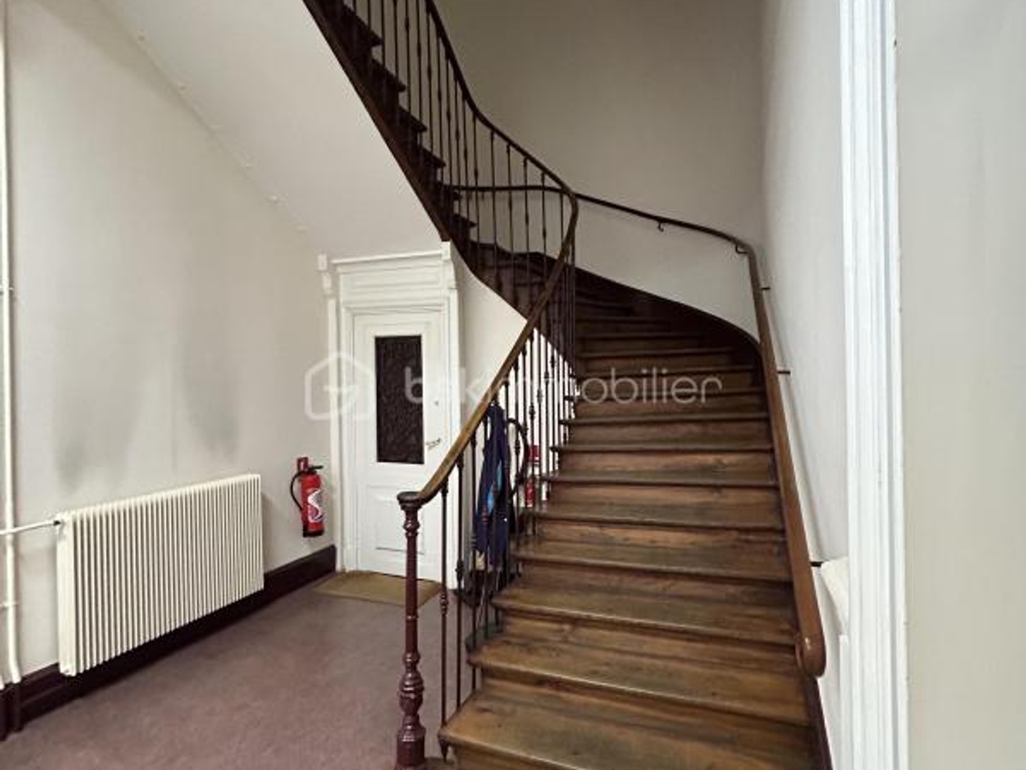 Immeuble à vendre - 16 pièces - 987m2 - Agen (47000)