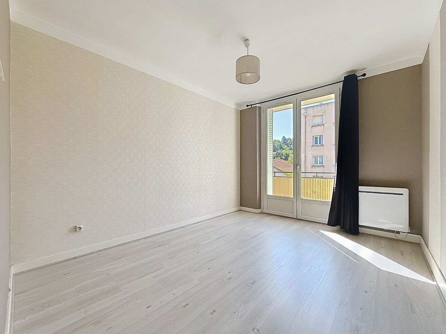 Appartement à vendre - 3 pièces - 60m2 - Livron-Sur-Drôme (26250)