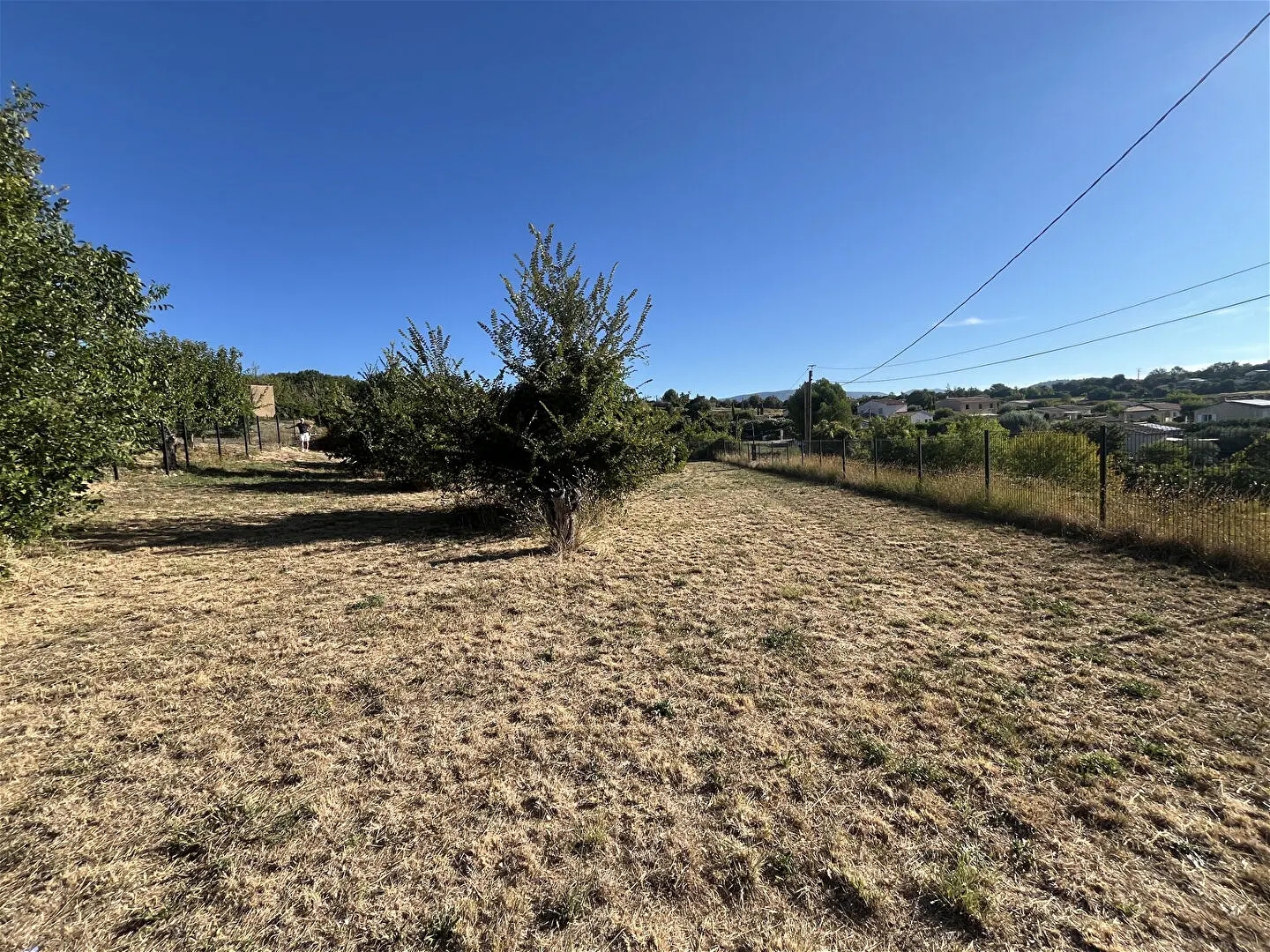 Terrain à vendre - 1299m2 - Apt (84400)
