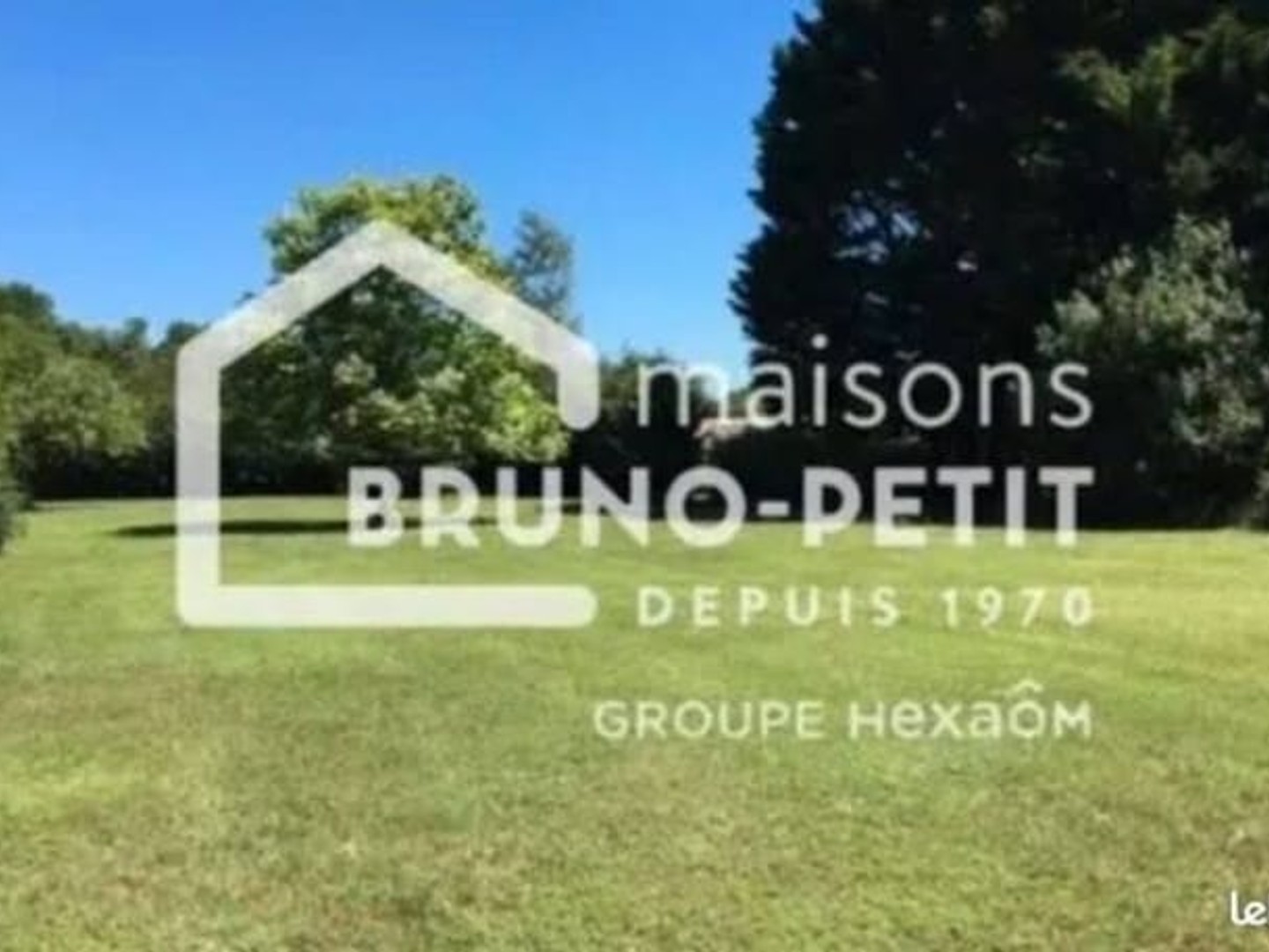 Terrain 1451 m²