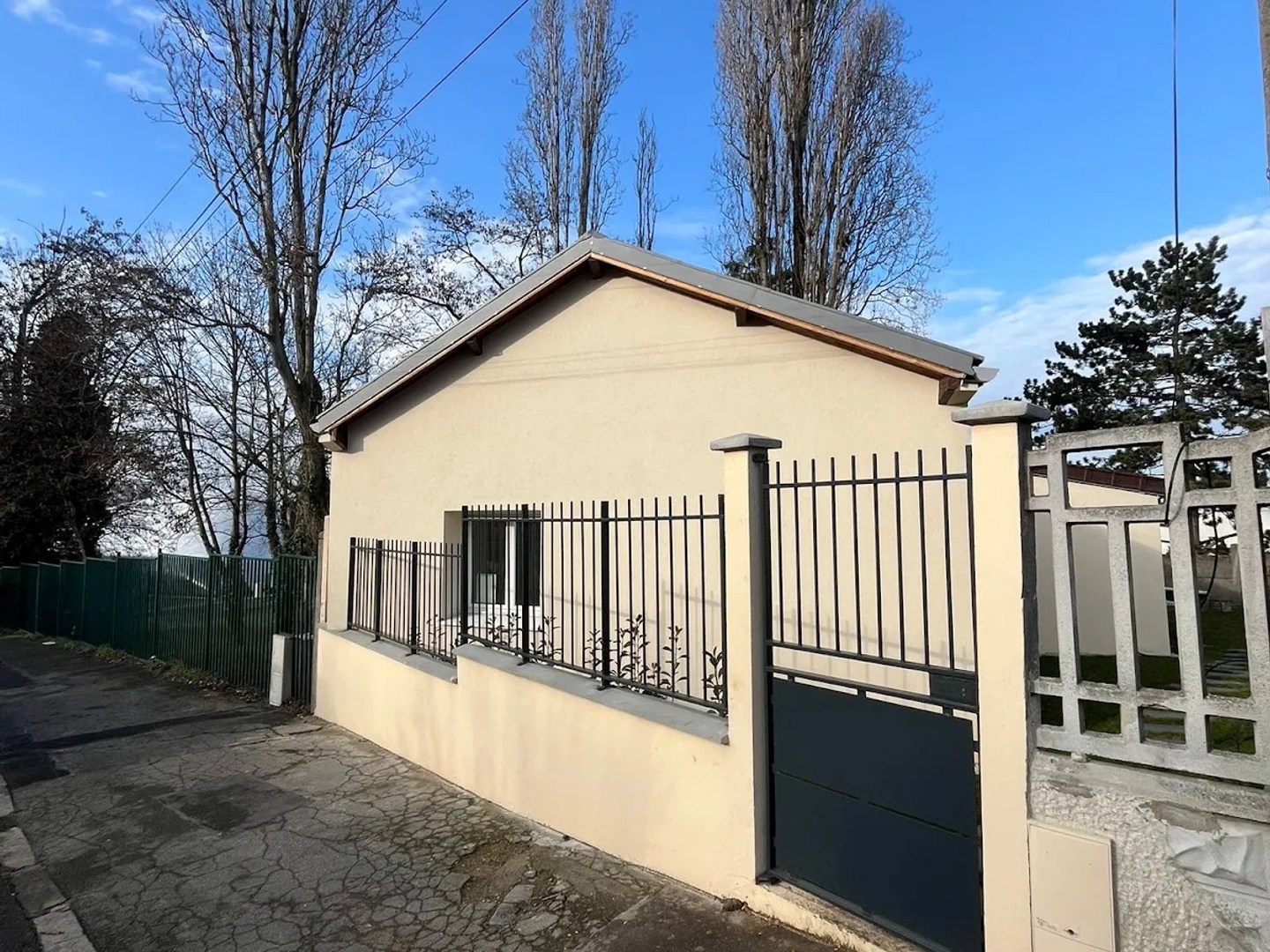 Maison à vendre - 4 pièces - 117m2 - Rosny-Sous-Bois (93110)