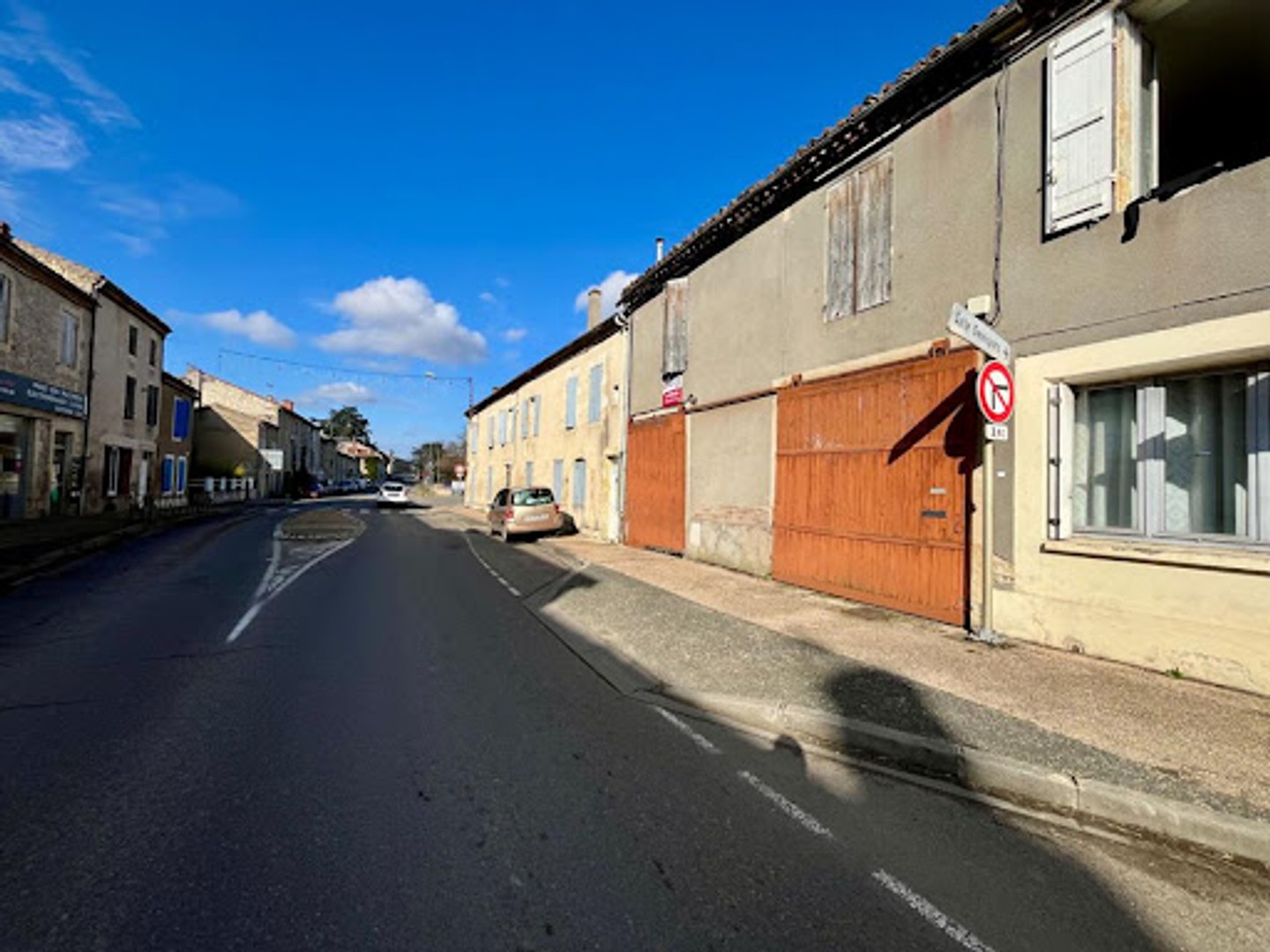 Local commercial 2 pièces 285 m²