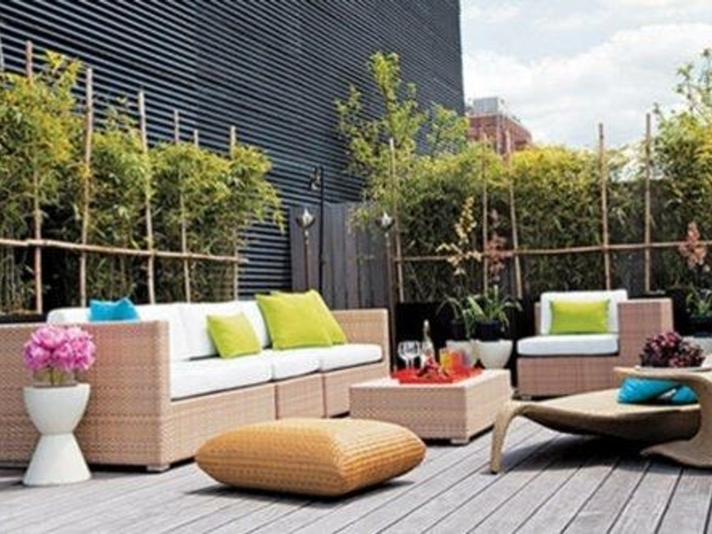 - DERNIER ETAGE / DUPLEX / 120M² AU SOL / TERRASSE CARRÉE / GARAGE - PARKING - CAVE