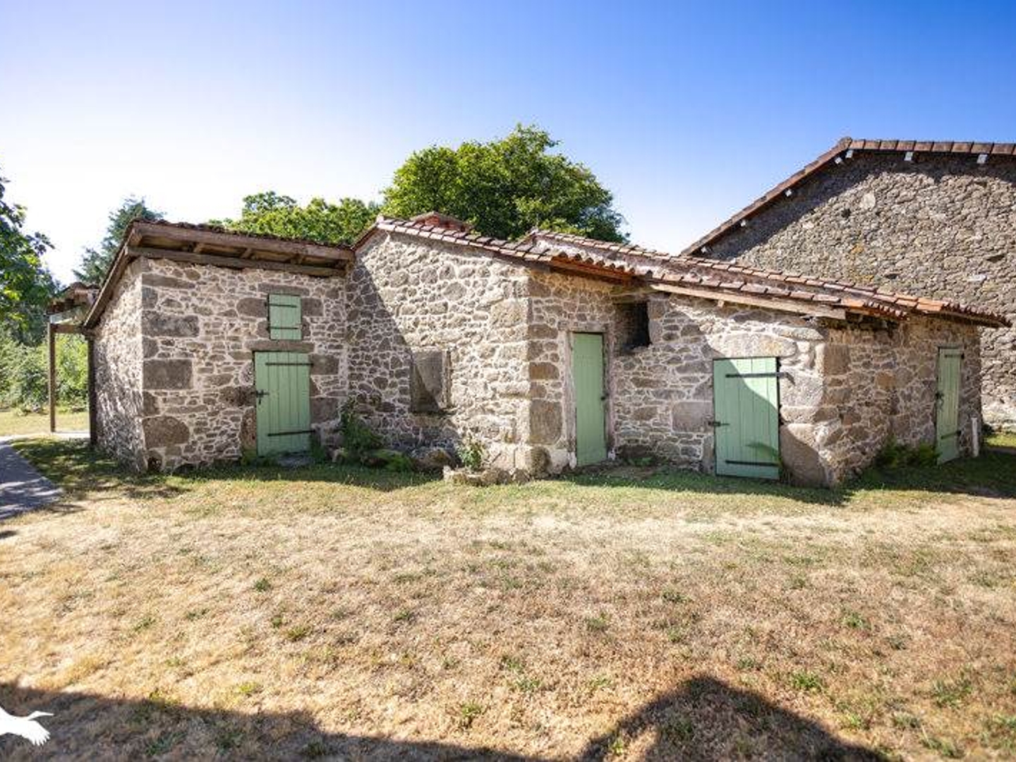 Maison à vendre - 5 pièces - 104m2 - Montrollet (16420)