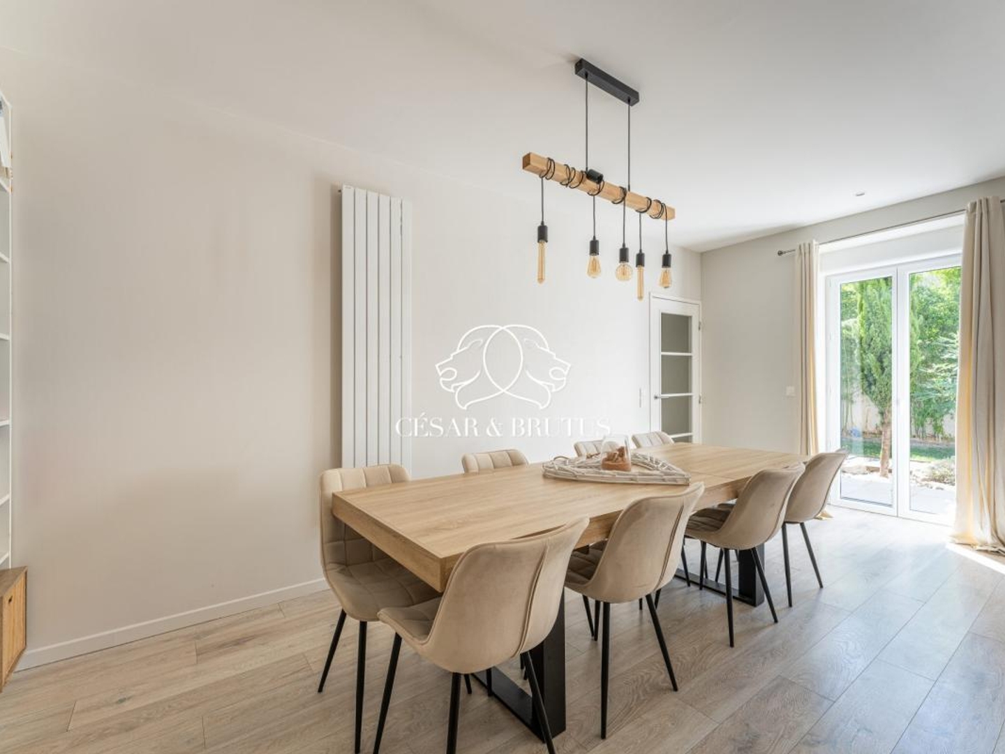 Maison à vendre - 5 pièces - 142m2 - Décines-Charpieu (69150)