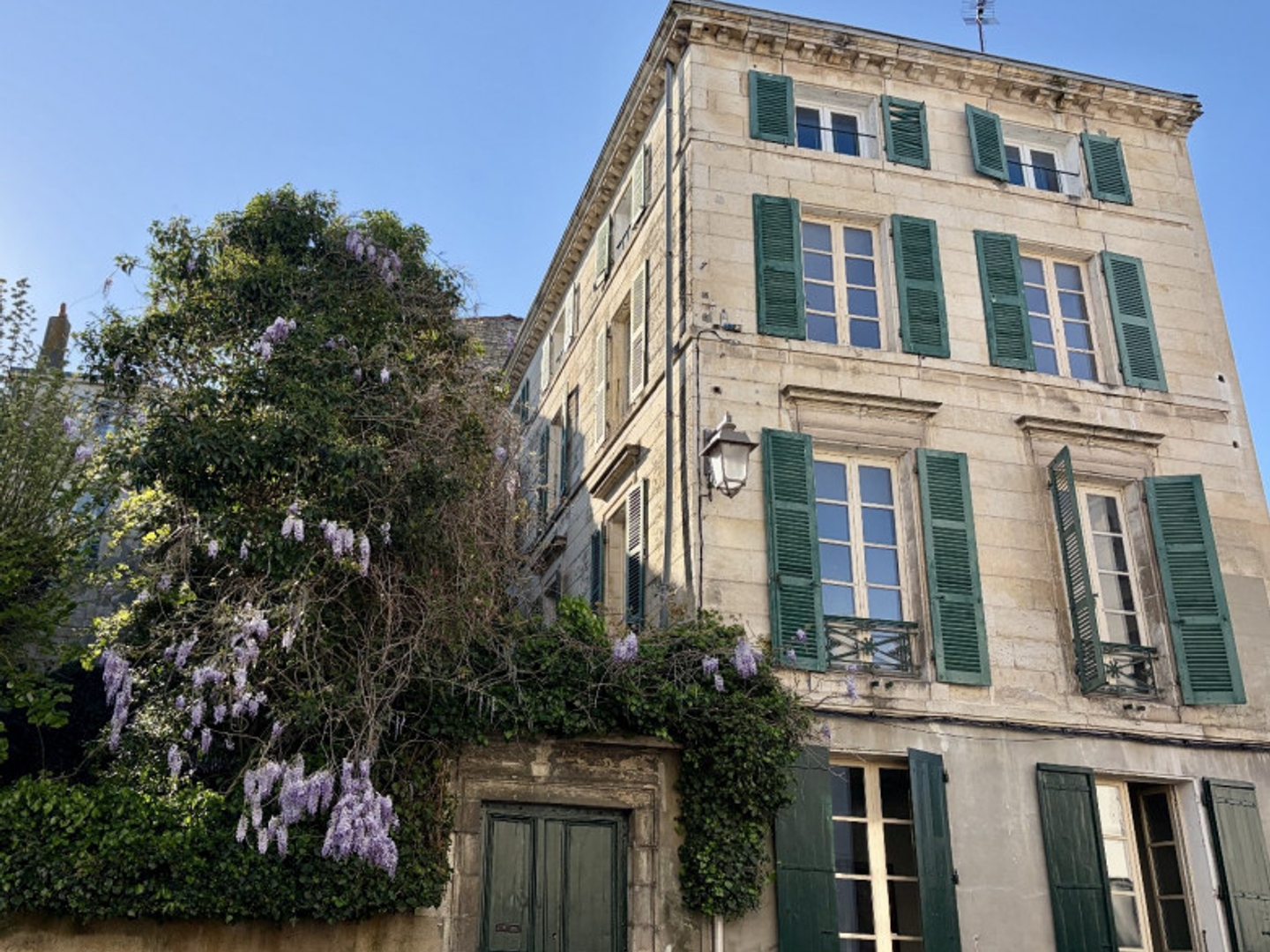 Maison 10 pièces 300 m²