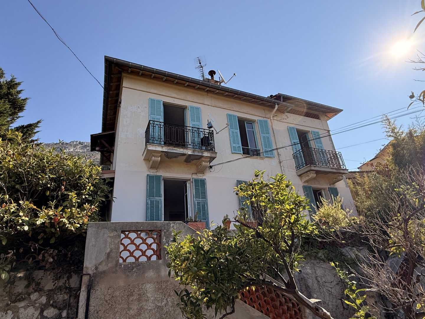 Maison à vendre - 8 pièces - 150m2 - Cap-D'ail (06320)
