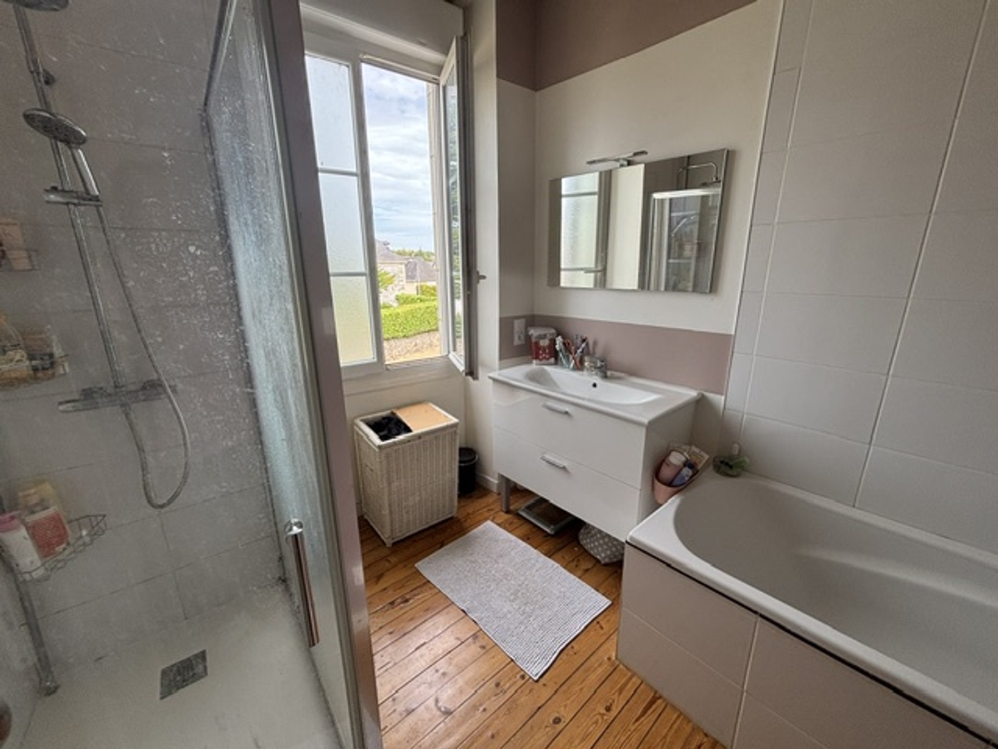 Maison à vendre - 7 pièces - 128m2 - Seiches-Sur-Le-Loir (49140)